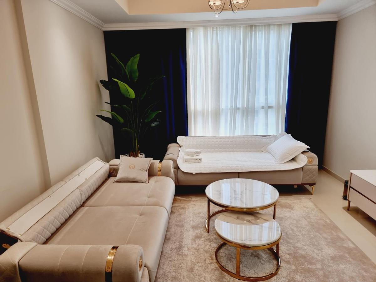 Appartement Dunya Tower Luxury And 2 Min Walk To Mall And Burj Khalifa In Heart Of Downtown
