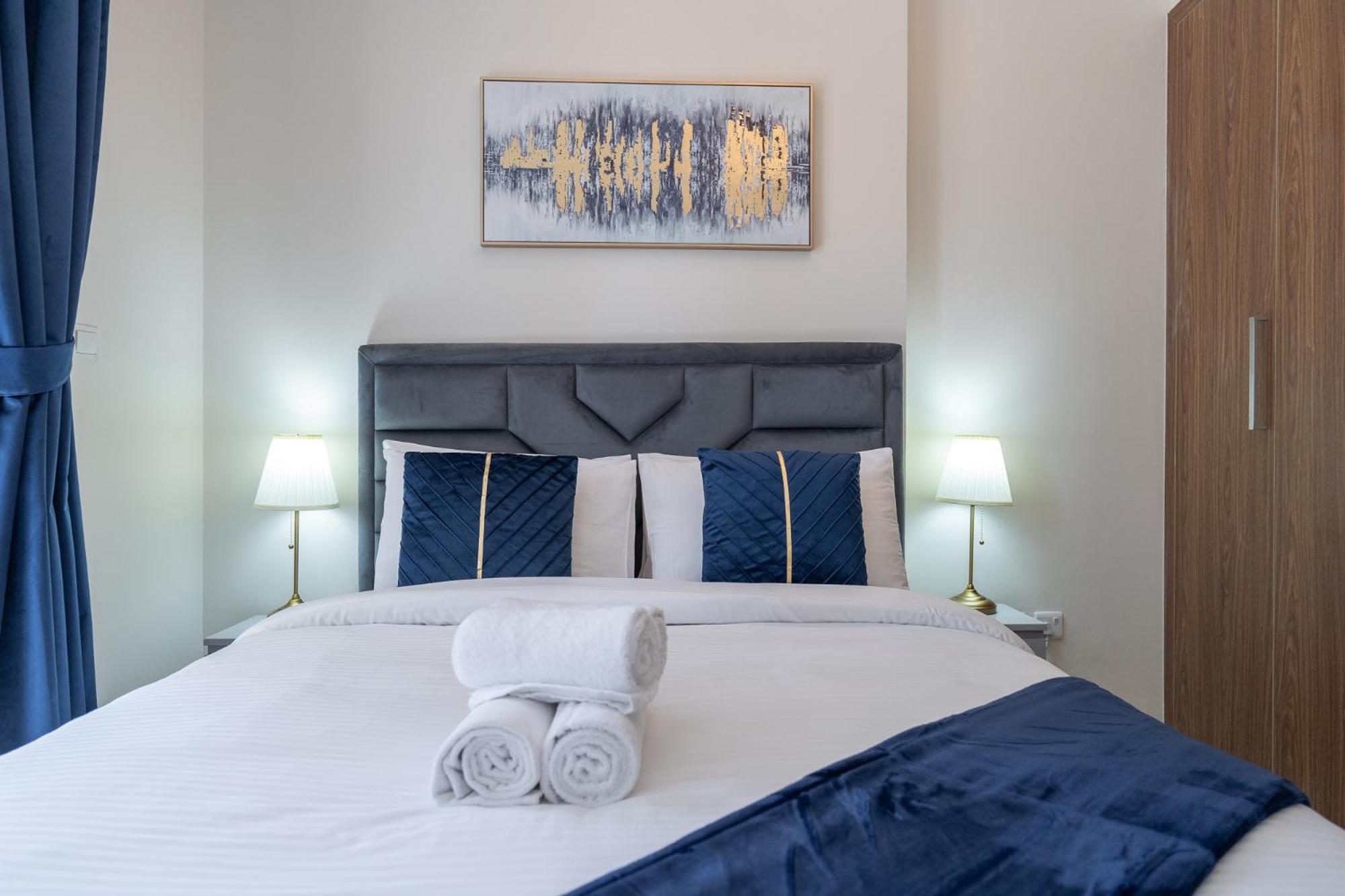 Dunya Tower Luxury And 2 Min Walk To Mall And Burj Khalifa In Heart Of Downtown Appartement Dubaï