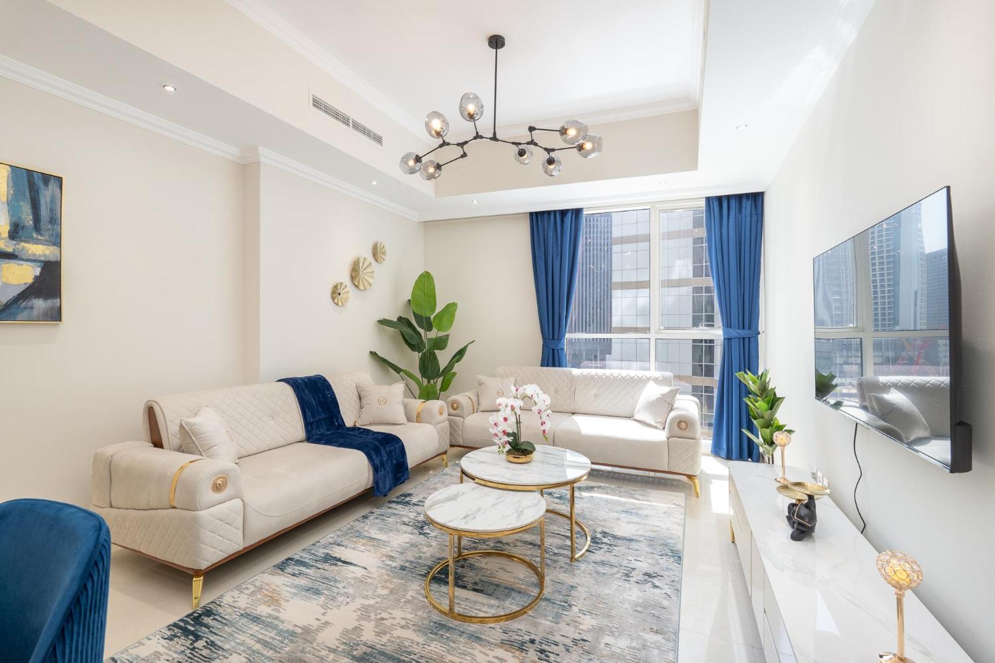Appartement Dunya Tower Luxury And 2 Min Walk To Mall And Burj Khalifa In Heart Of Downtown *